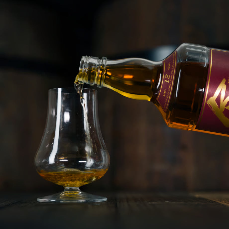 マツイピュアモルトウイスキー「倉吉 12年」これまでに数々の賞を受賞してきた、世界からも評価の高い「倉吉」のヴィンテージシリーズです。