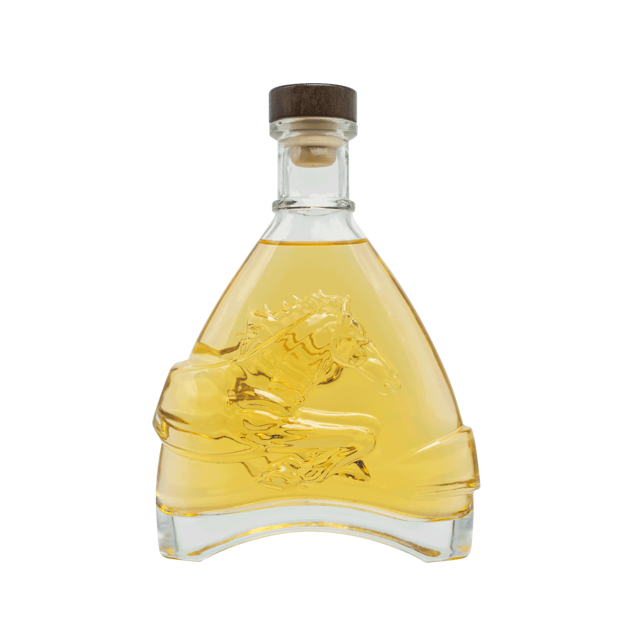 倉吉ウイスキー2026干支ボトル。躍動する馬を立体的に刻んだ特製ボトルで、滑らかな曲線が際立つ数量限定のシェリーカスク仕上げシングルモルト。