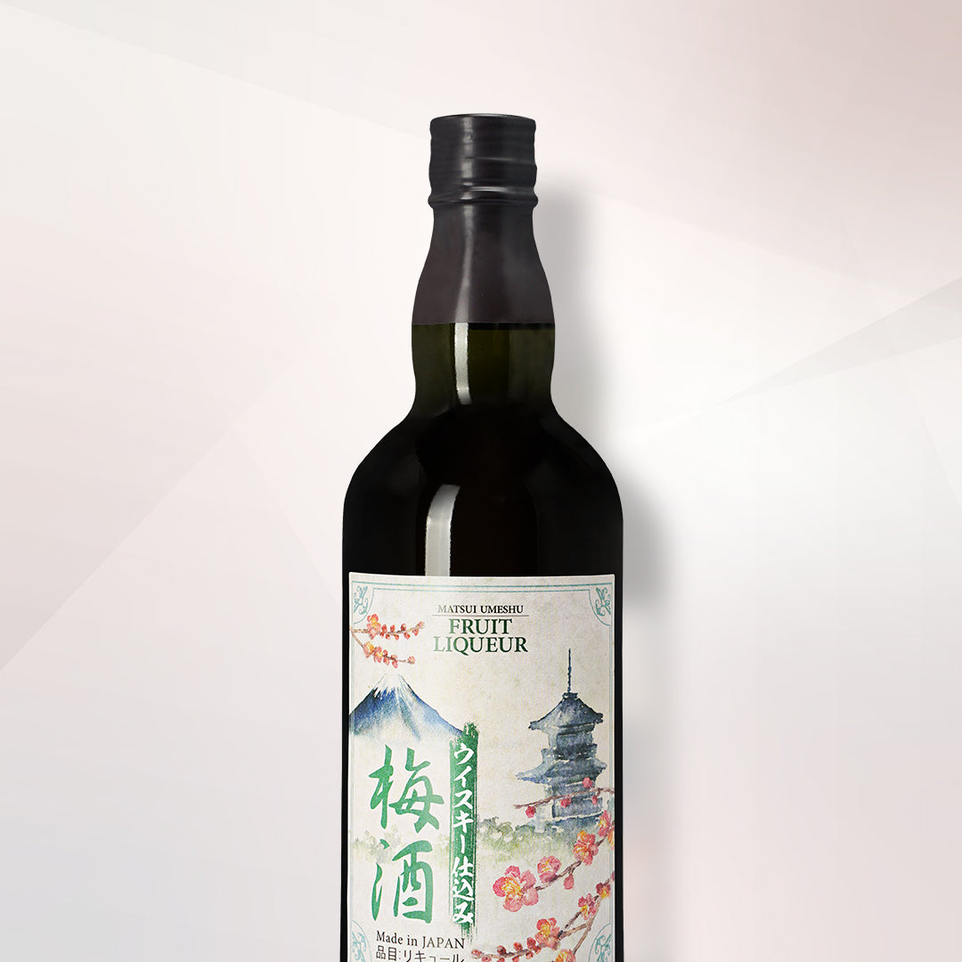 「ウイスキー仕込み梅酒」700mlのボトル写真。国産梅の華やかな香りと、まろやかな味わいのウイスキーを合わせた梅酒。