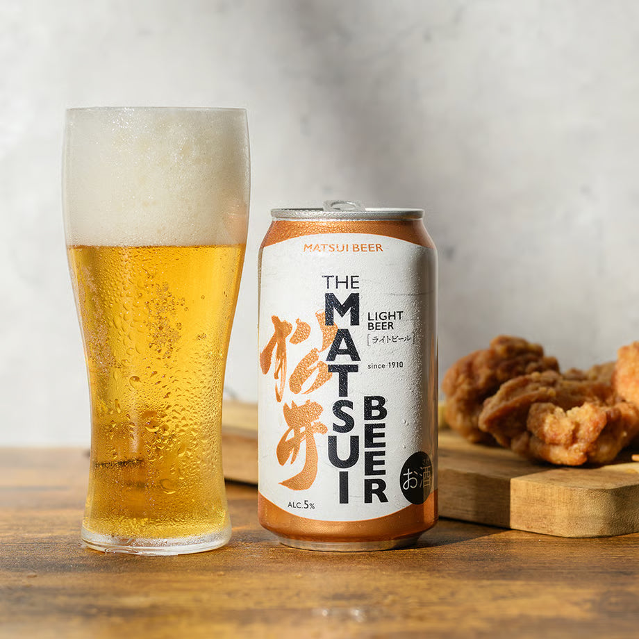 MATSUIビール ライト 。
麦芽・ホップ・水のみを原料に造り上げたこだわりのビールです。
ビール本来の深いコクをほんのり感じさせながらも、軽やかな口当たりが心地よく広がります。