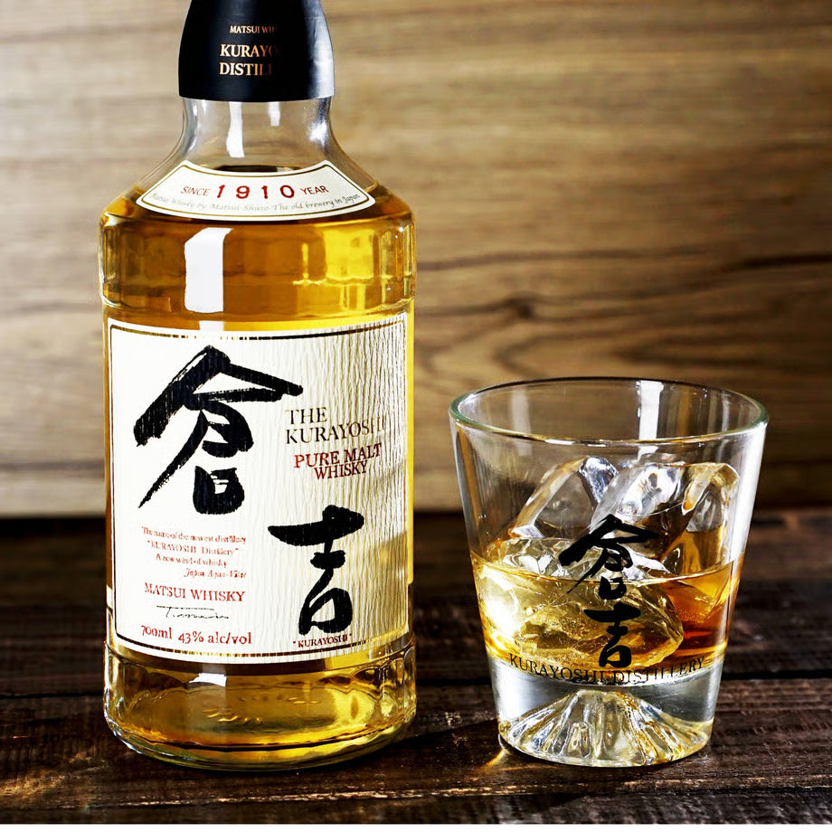 ウイスキーを注ぐと山が色づく特別仕様です。春の新緑、夏の草原、秋の紅葉、冬の雪景色。 光の反射や飲み方、ウイスキーの種類によって変化する様は、まるで四季折々の大山を楽しんでいるよう…